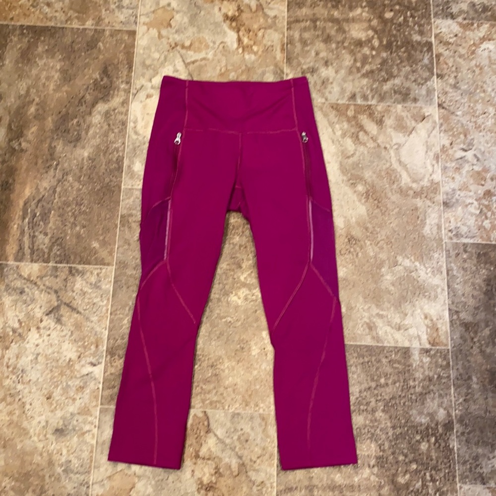 Lululemon Regal Plum Crops, Size 4